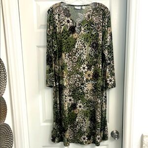 Kim Rogers Green Floral Long Sleeve Dress